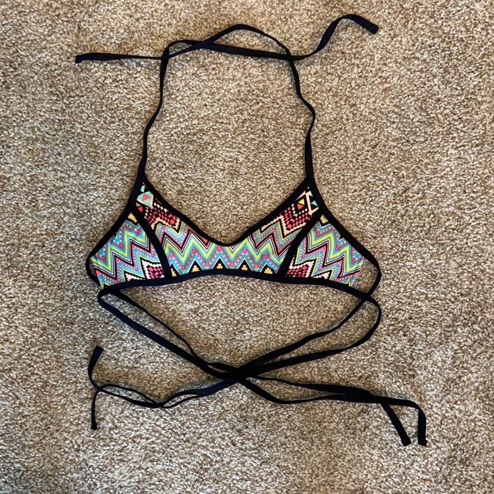 Bikini top